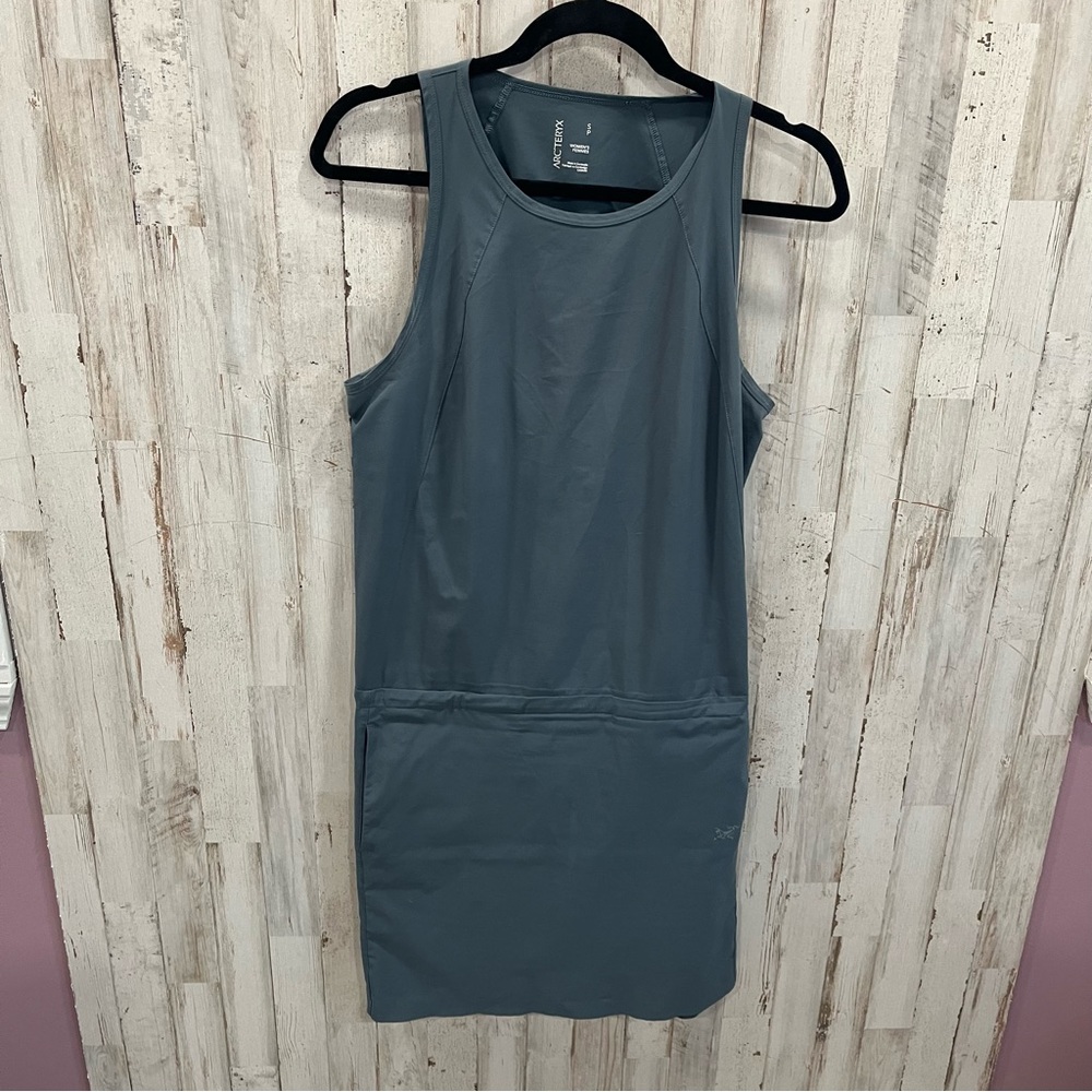 Arc’teryx Contenta Gray Blue Mini Dress Lightweight Drawstring Pockets